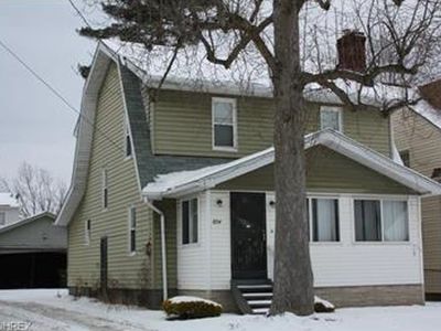 894 Dover Ave, Akron, OH, 44320