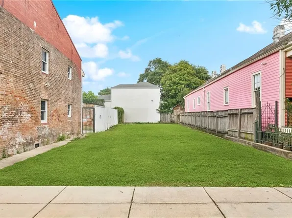 1323 Saint Philip St, New Orleans, LA 70116
