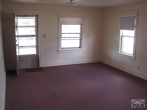 5th image of 1005 E 5th St