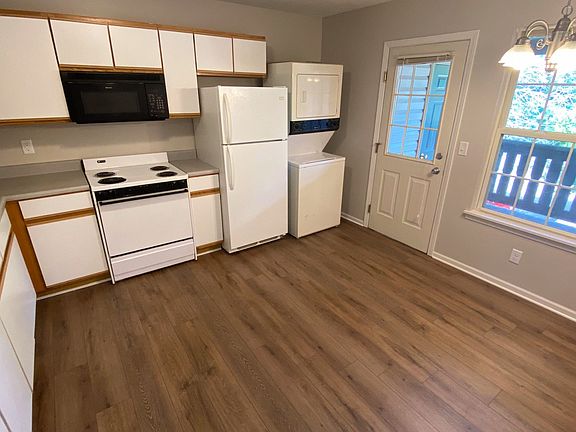 5th image of 1102 Holloway St APT 3