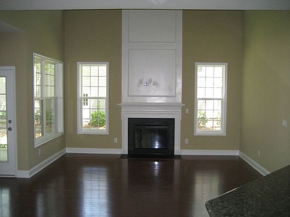 258 Hundred Oaks Pkwy