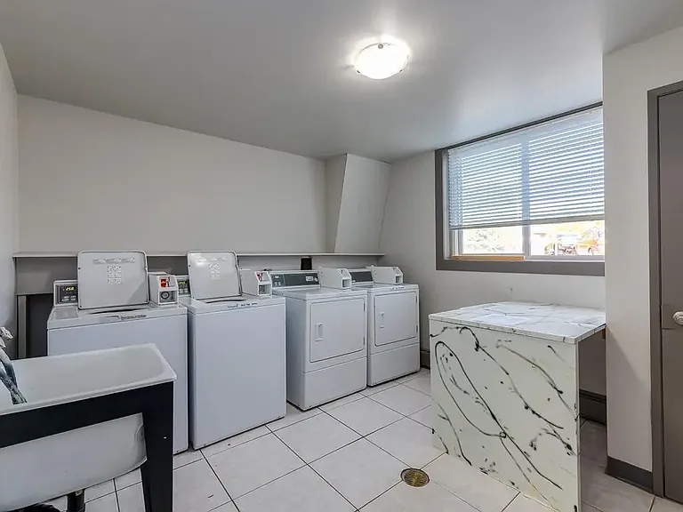 2398 Southview Dr SE — Photo 9