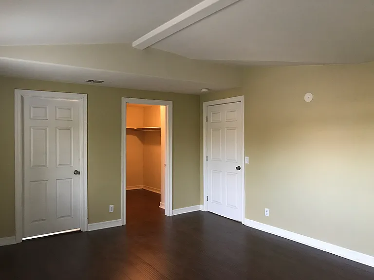 1334 S Grand Ave — Photo 7