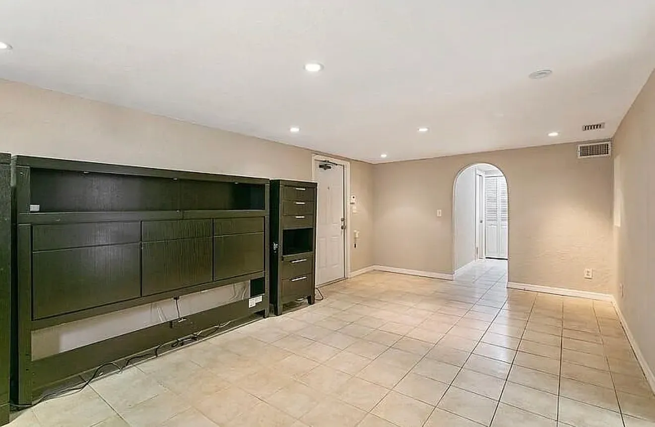 3 bed, 1287 sqft, $3,200 — Photo 3