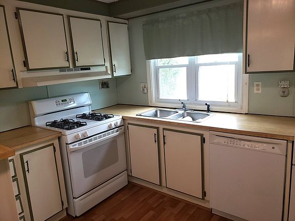 4th image of 51 Victoria Ln