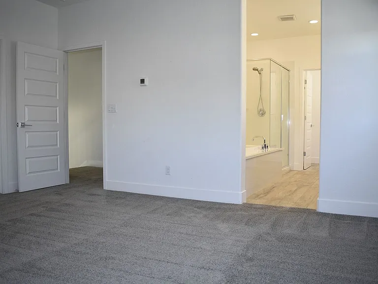 6000 Danwood Dr — Photo 17