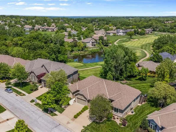 19408 W 100th St, Lenexa, KS 66220