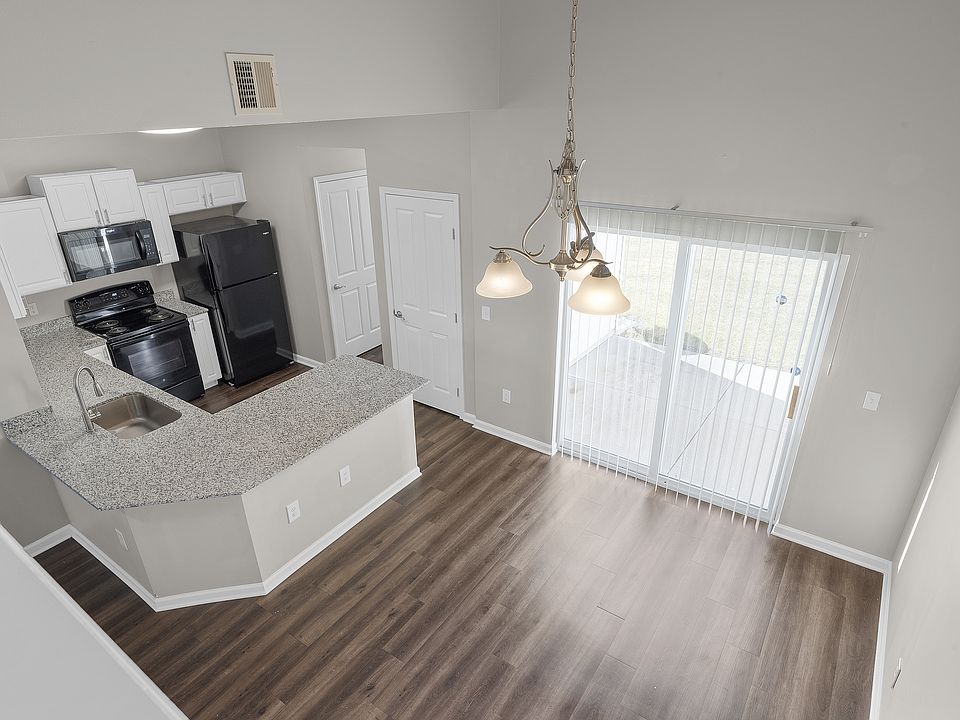 1st image of 1929 Opal St #2078