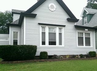 7075 Pernod Ave, Saint Louis, MO