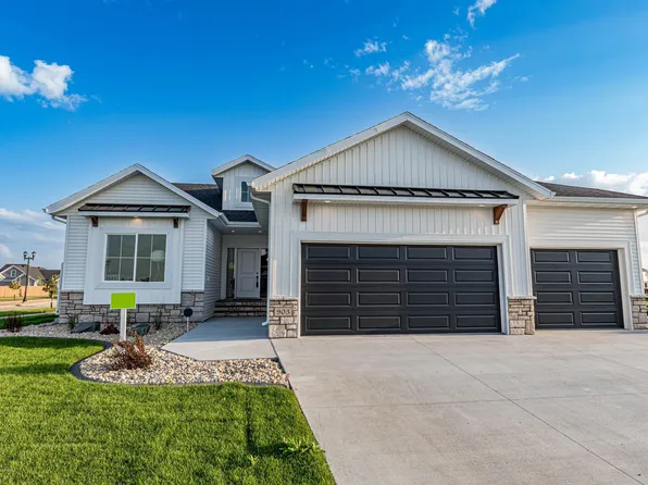 903 50th Ave W, West Fargo, ND 58078