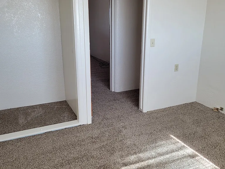 15913 S 10th Ave #2A — Photo 10