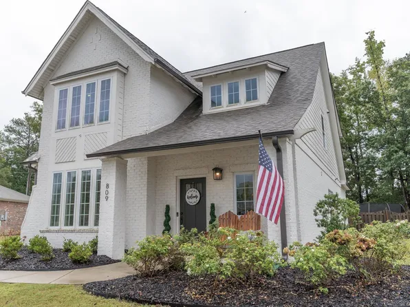 809 Oxbow Cv, Helena, AL 35080