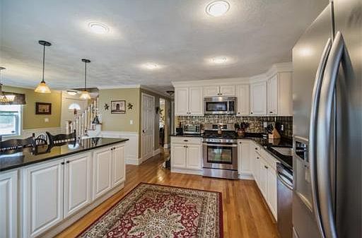 4th image of this home