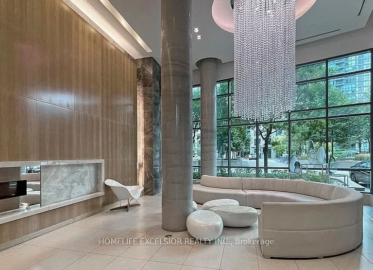 215 Fort York Blvd S #2903 — Photo 27