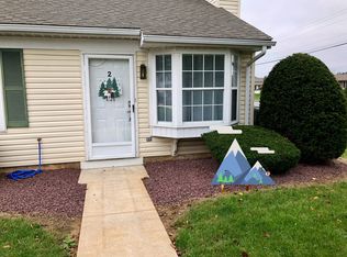 2 Southpoint Dr #2, Mechanicsburg, PA 17055