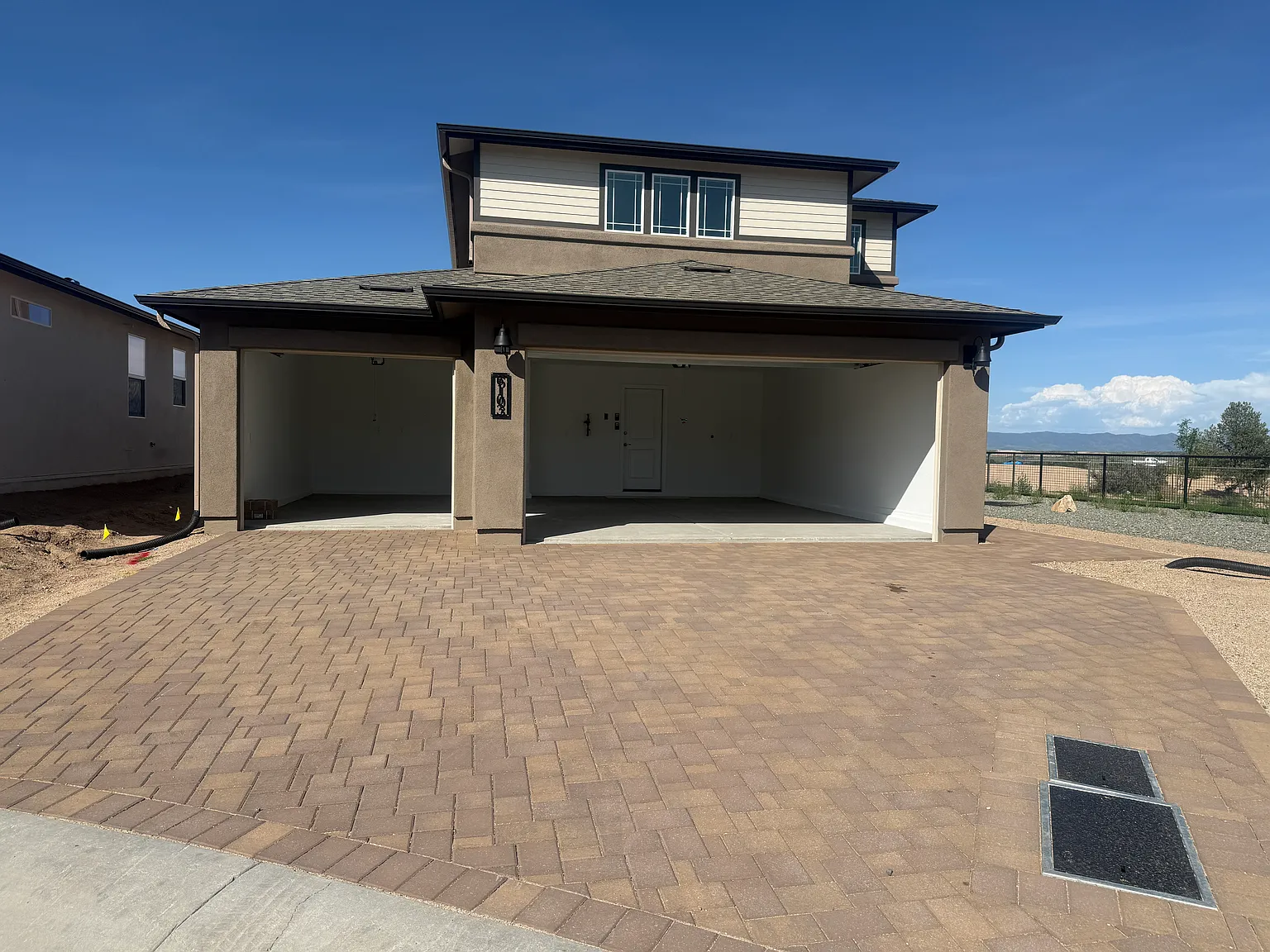 3 bed, 2.5 bath, 1569 sqft, $3,000 — Photo 2