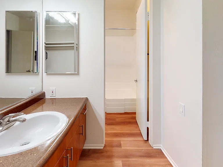 Eight 80 Newport Beach — Photo 73