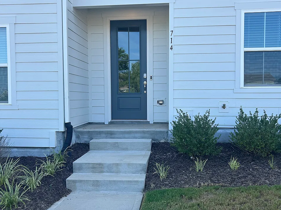 714 Icarus Ln
