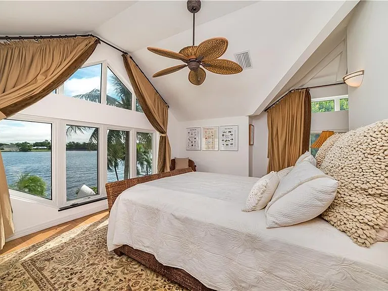 883 Galleon Dr — Photo 19