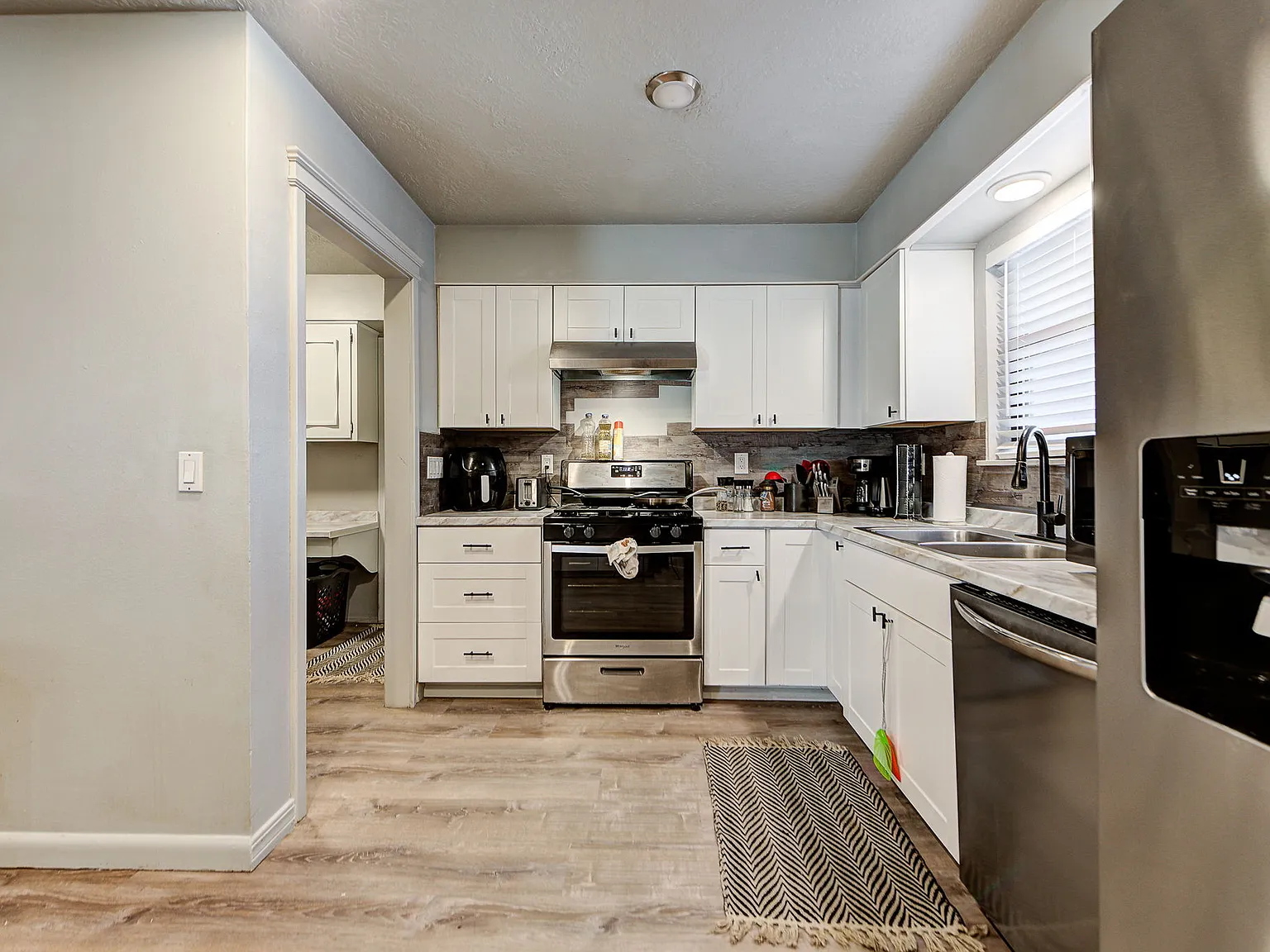 1414 Hollywood Avenue - 1 — Photo 2