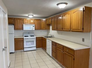 15 River St APT 18, Smithfield, RI 02917