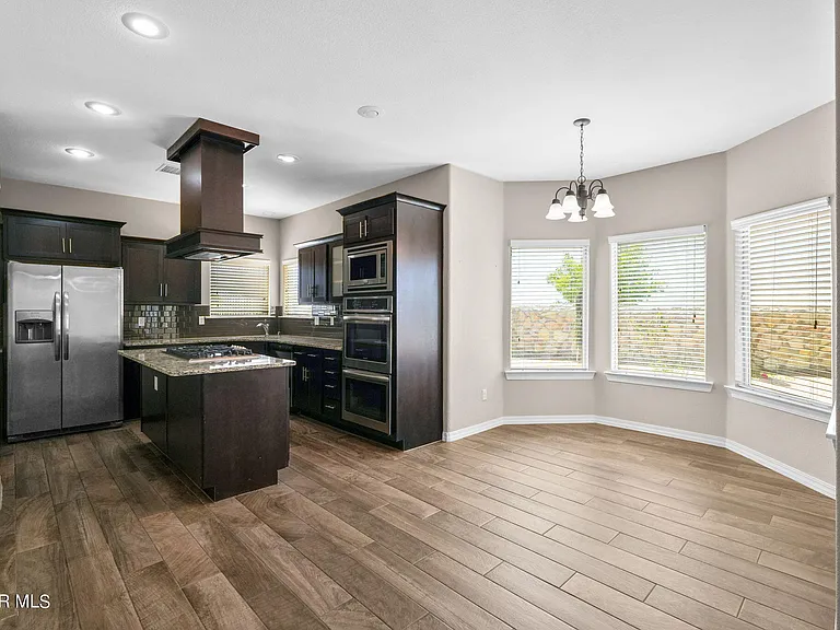 7877 Enchanted View Dr — Photo 13