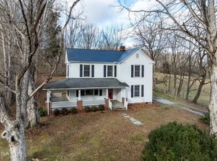 210 Cedar Grove Rd, Johnson City, TN 37601