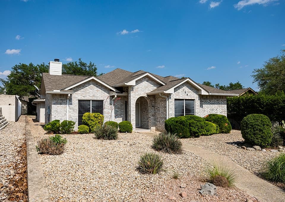 1st image of 108 Bent Oak Ln