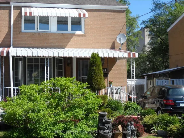 94 Woodfern Dr, Toronto, ON M1K 2L5