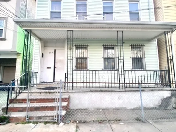 454 Fulton St, Elizabeth City, NJ 07206