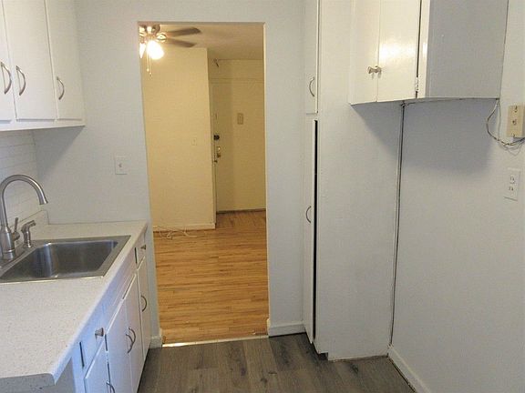 4th image of 7510 Yellowstone Blvd APT 4J