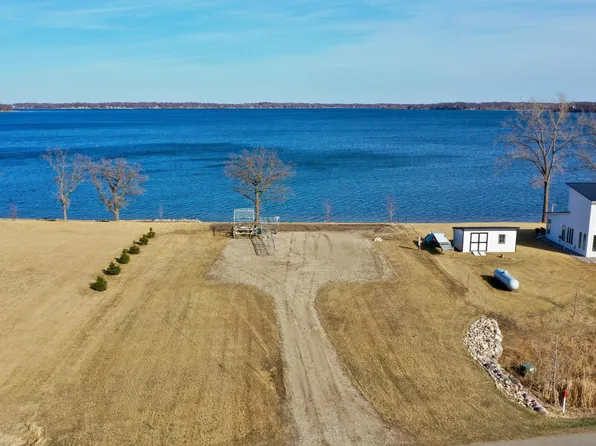 County Road 4 NE, Kandiyohi, MN 56251