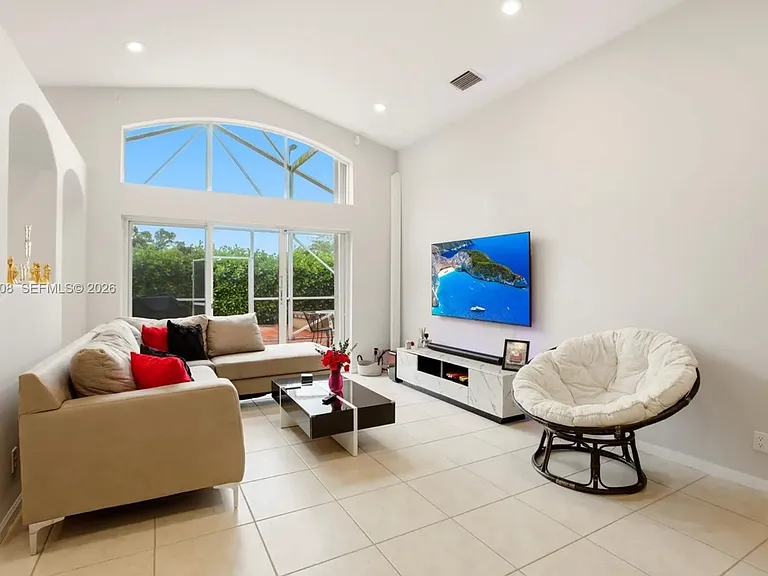 6298 Harbour Chase Dr — Photo 4