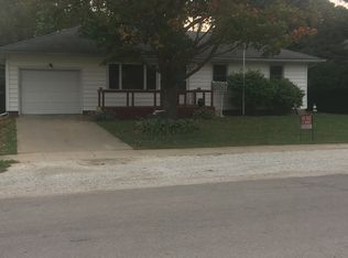 445 S High St, Paxton, IL 60957