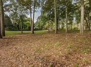 5590 Lakeview Dr, Austell, GA 30106