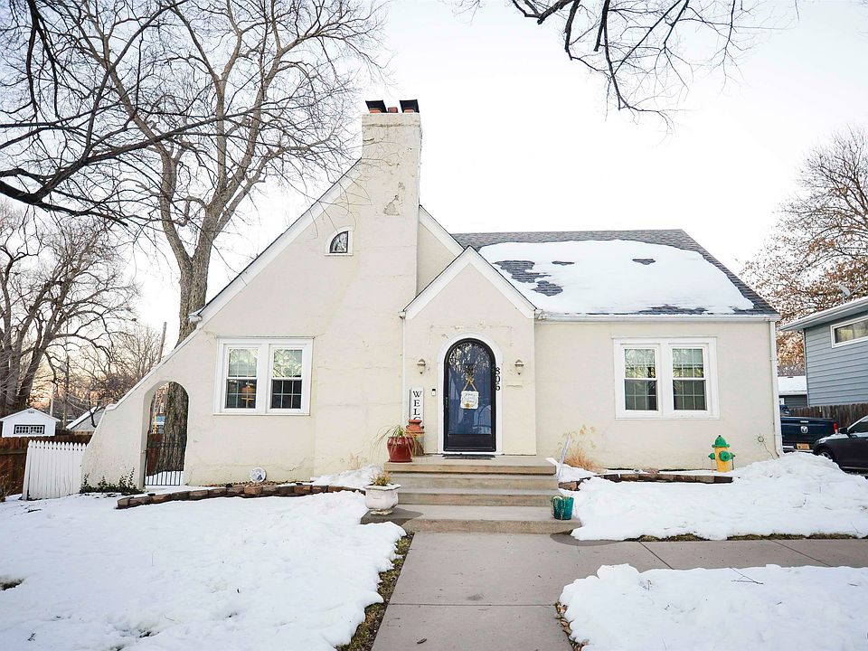 1st image of 806 Sherwood Way