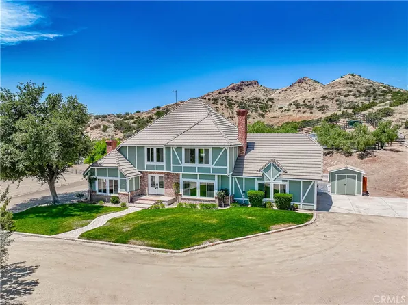 33005 Barber Rd, Saugus, CA 91390
