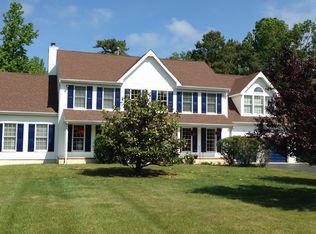 17 Brentwood Dr, Jackson, NJ 08527