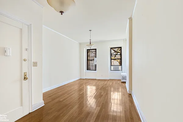 Rented by Brown Harris Stevens | media 20