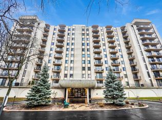 190 S Wood Dale Rd APT 404, Wood Dale, IL 60191