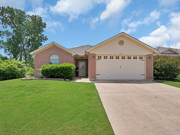 2nd image of 2725 Ensenada Ln
