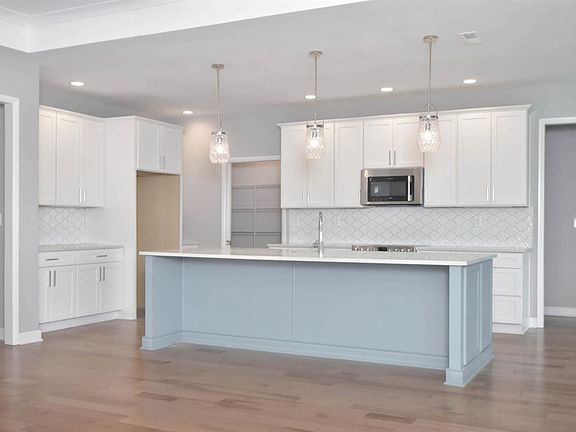 3rd image of 1408 Wescot Cir