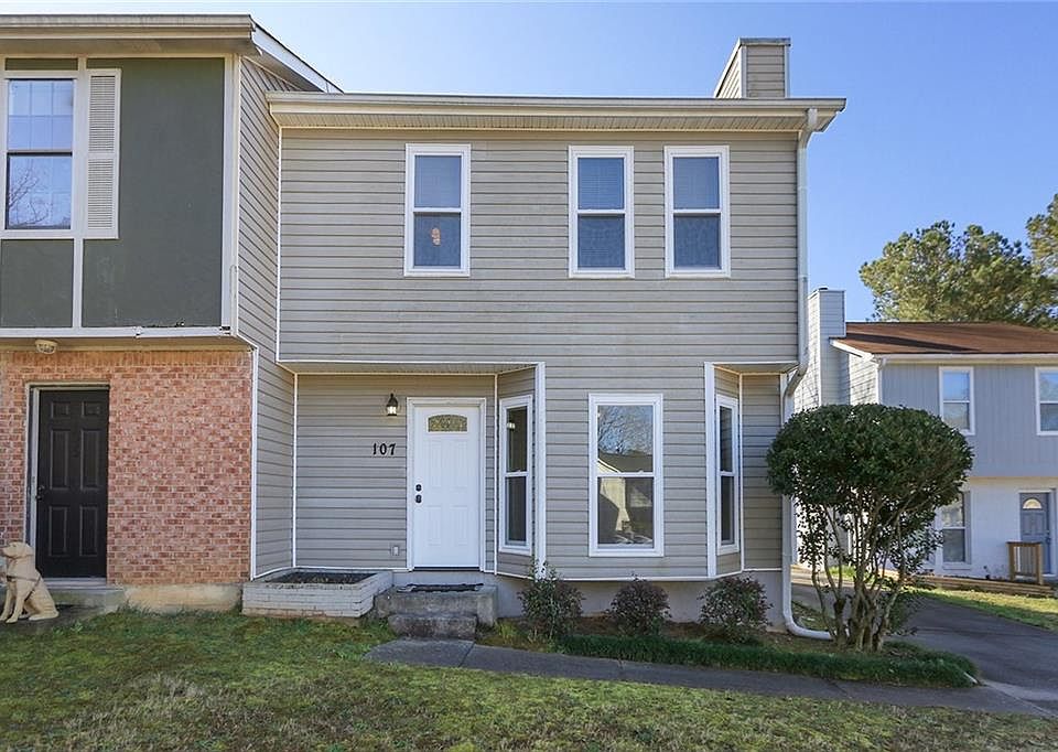 1st image of 107 Woodberry Ct
