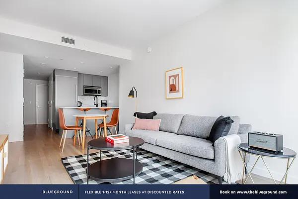 Rented by The Blueground | media 34