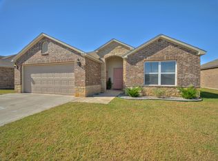 313 Foxtrot Ter, Newcastle, OK 73065