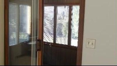 4th image of 1135 Yale Ave