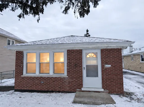 97 W 29th St, South Chicago Heights, IL 60411