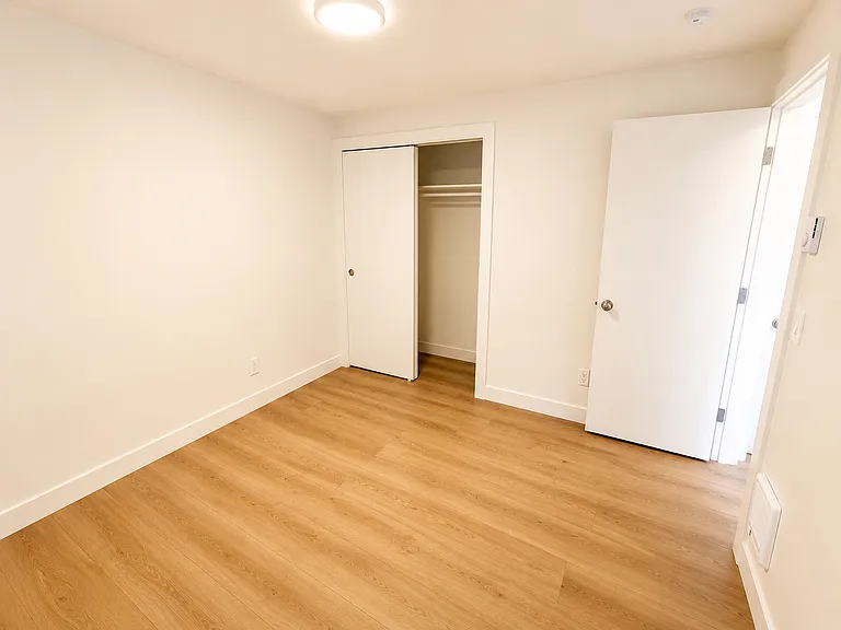 8711 S 114th St #5A — Photo 7