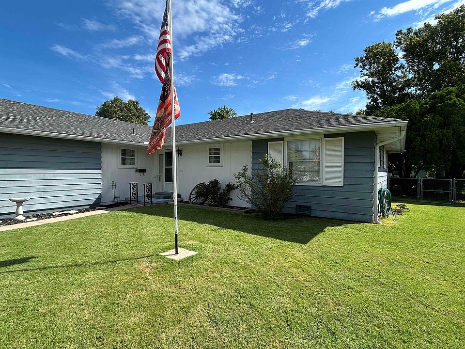 1st image of 2812 Paseo Dr