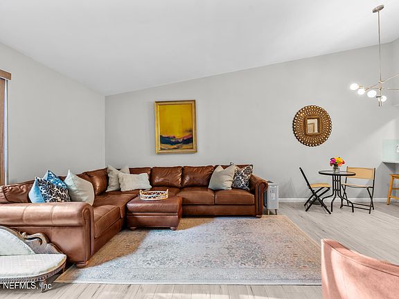 2nd image of 10412 BIGTREE Circle W